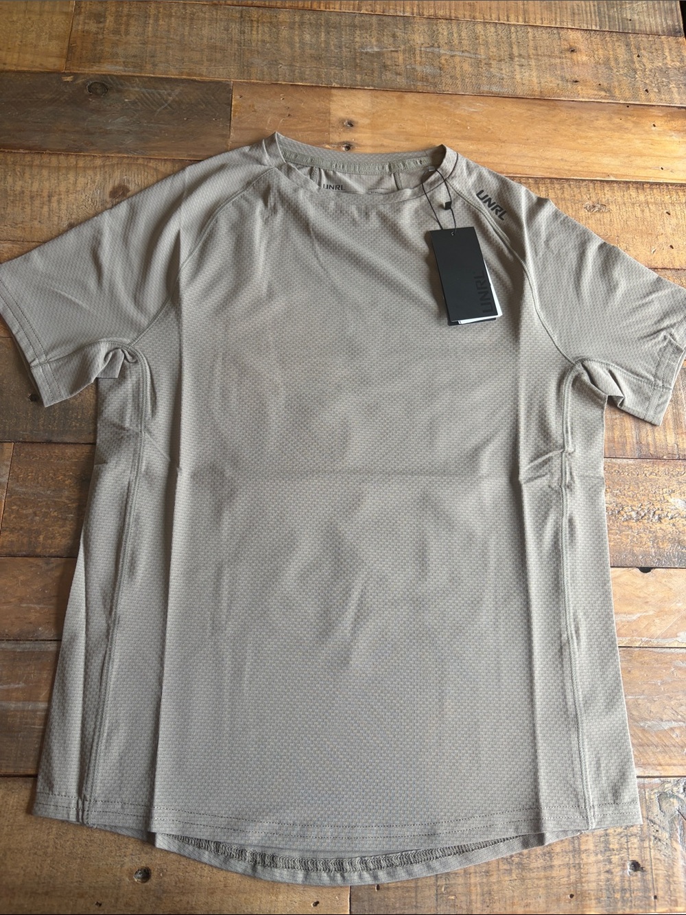 UNRL Short Sleeve Performance Tee in Taupe
